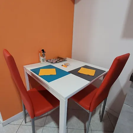 Orange - Full And Served Studi Cocquio Trevisago